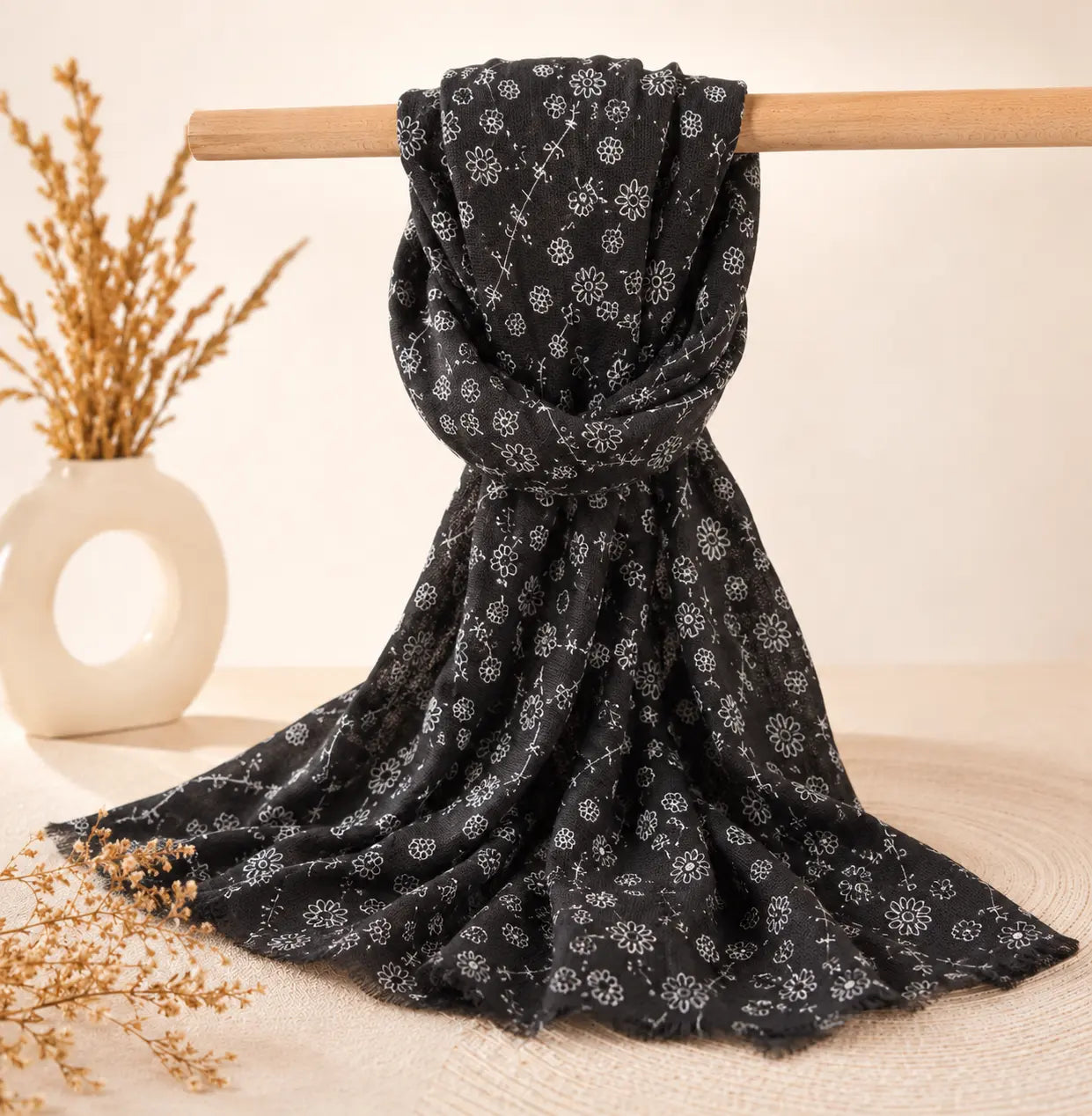 Foulard Femme Bleu à Petites Fleurs – Grand Châle Léger Chic en Viscose 70x180 cm