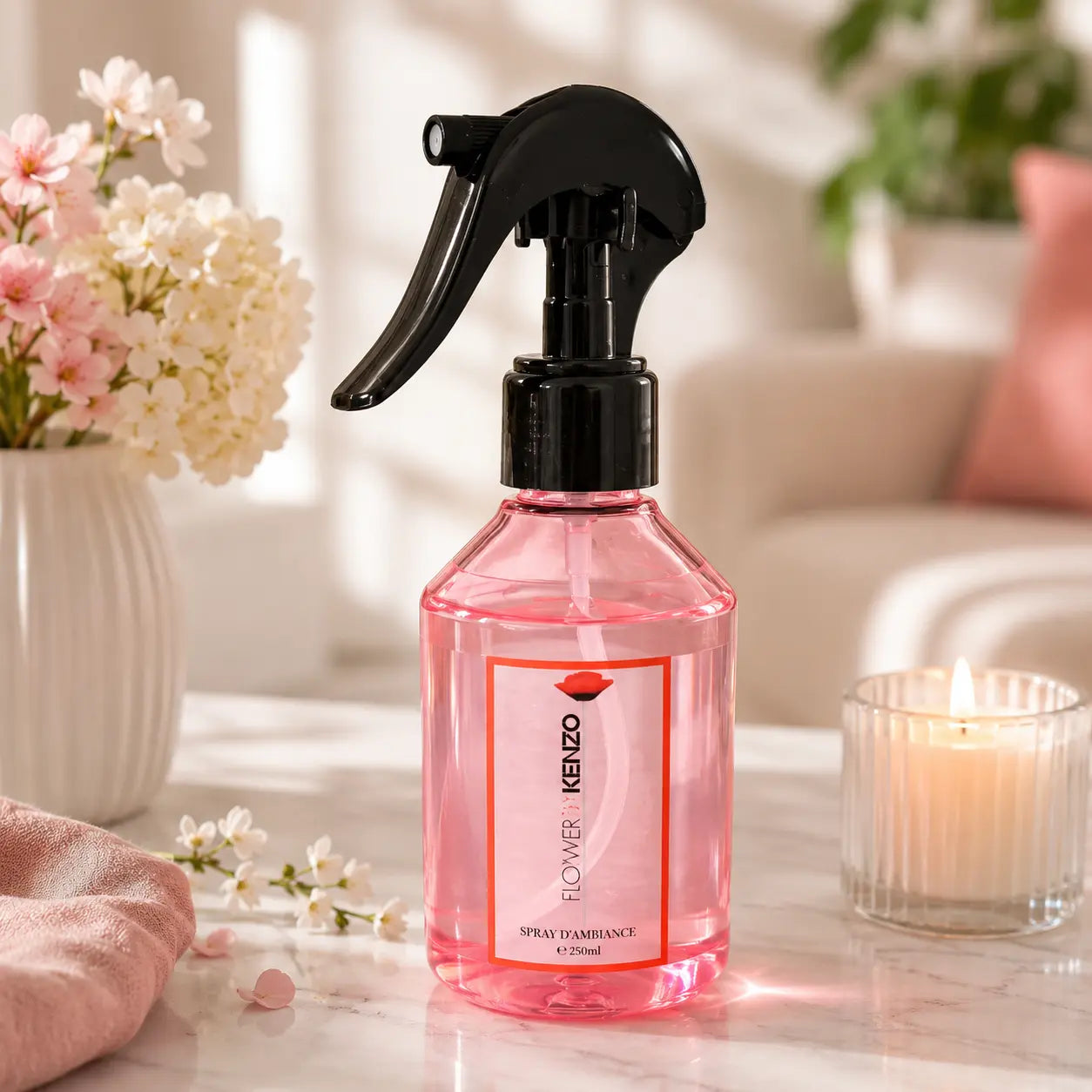 Ce spray ambiant 250 ml floral poudré parfume délicatement la maison avec des notes élégantes de rose, vanille et musc blanc. Idéal pour le salon, la chambre, l'entrée ou le dressing, il crée une ambiance douce, propre et réconfortante en quelques vaporisations. Son parfum d'intérieur floral et poudré est parfait pour apporter une touche raffinée à votre espace de vie au quotidien.