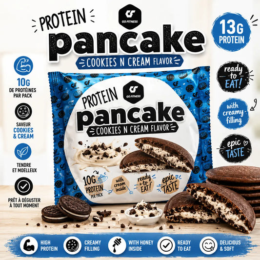 Protein Pancake Cookies & Cream Go Fitness 60 g riche en protéines, pancake moelleux fourré à une crème saveur cookies & cream avec 10 g de protéines, prêt à déguster.